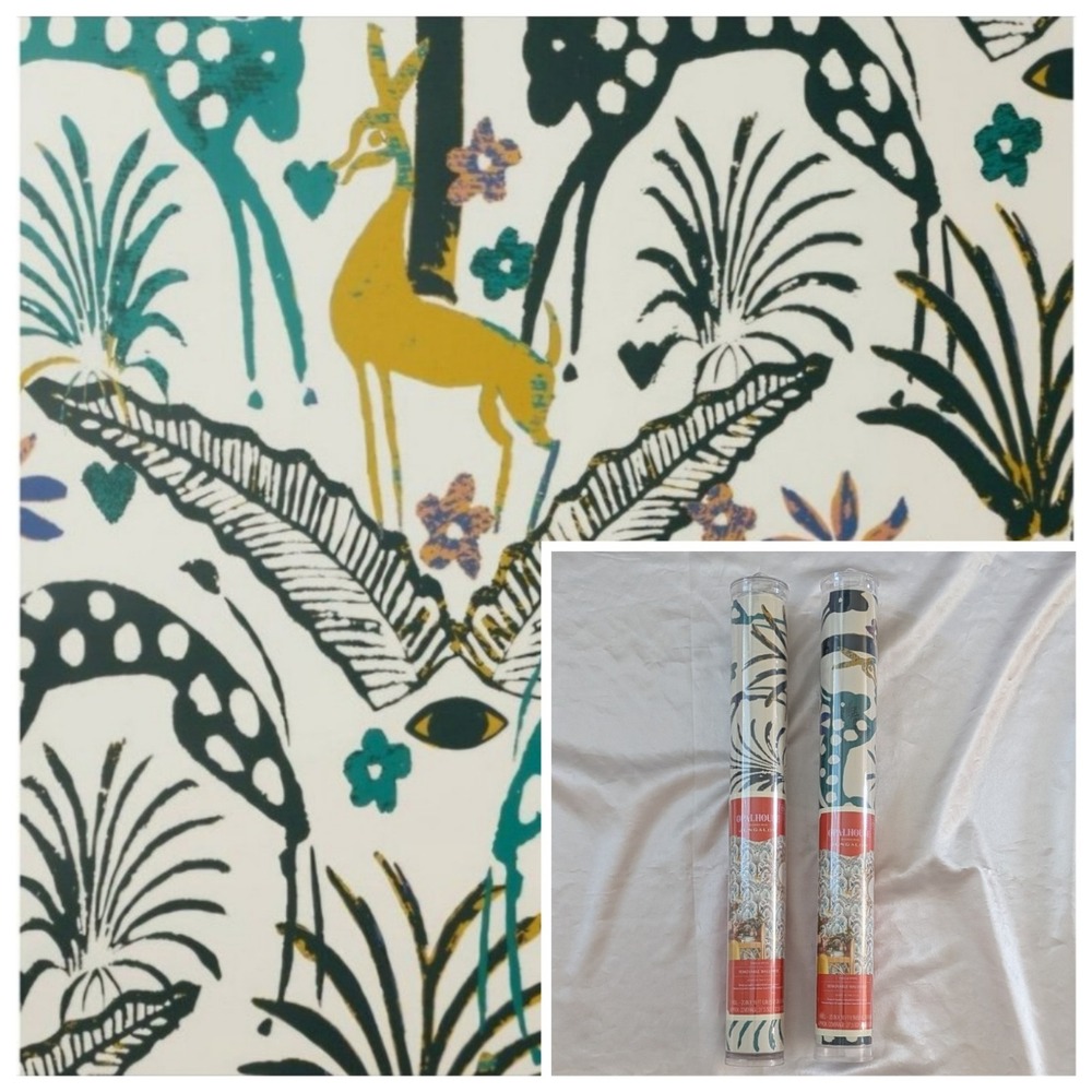 New Opalhouse Jungalow Fiesta Animals Peel and Stick Wallpaper Cream Set of 2